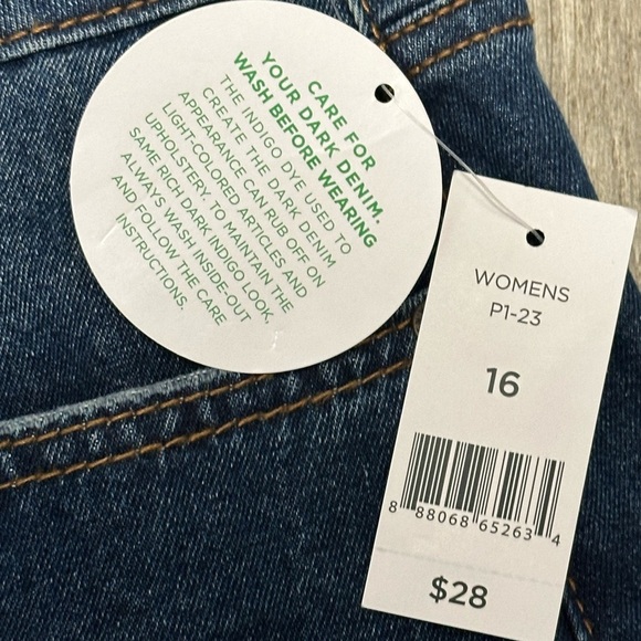 Women's Dip 16 XL 1X Denim Jeans Shorts Navy Blue High Rise Cut Offs Hem NWT - Picture 7 of 10